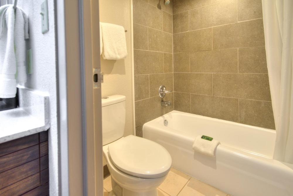 Clarion Pointe Downtown Gatlinburg